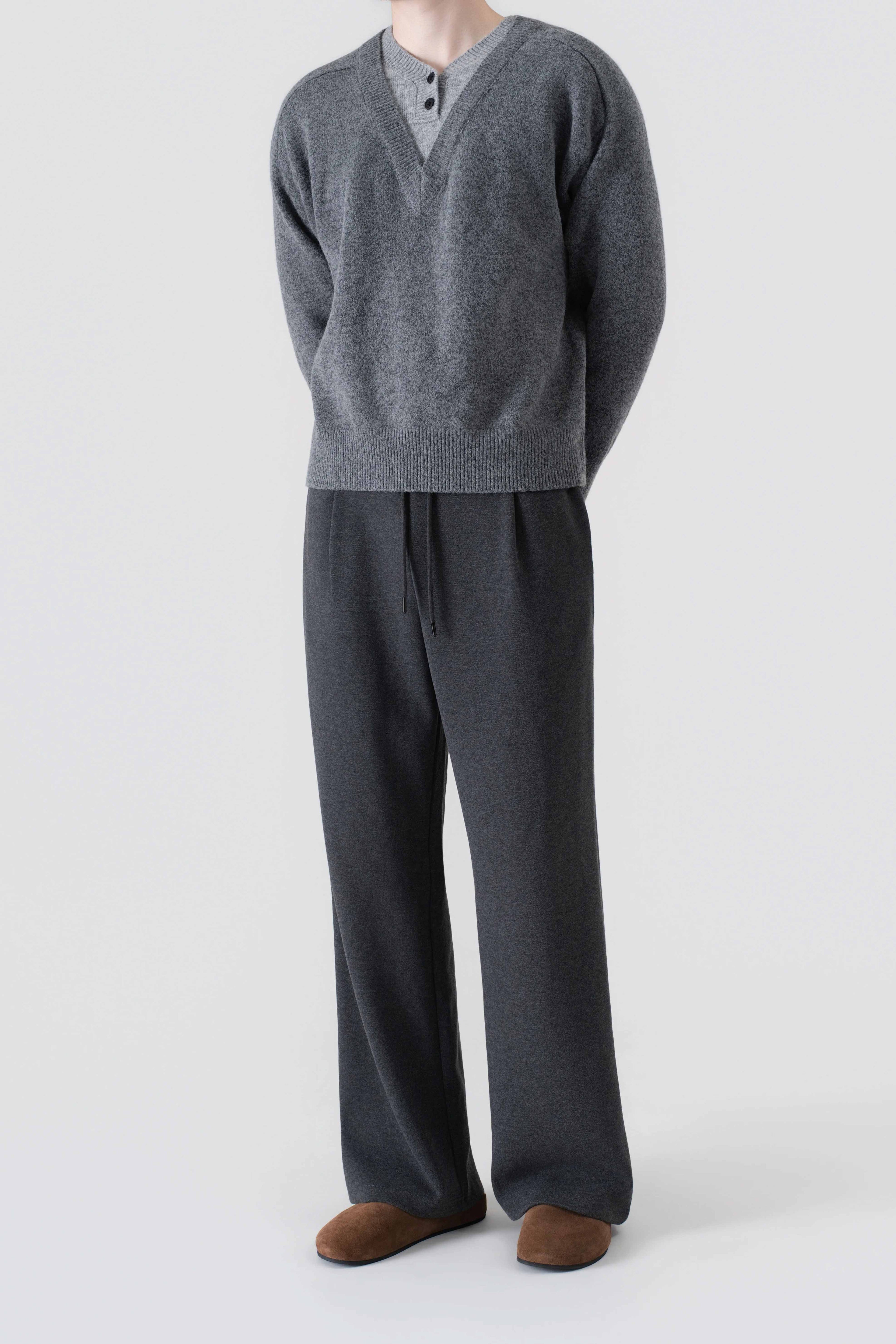Layer Sweater Deep Grey